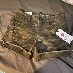 Camo Mid Rise Shorts